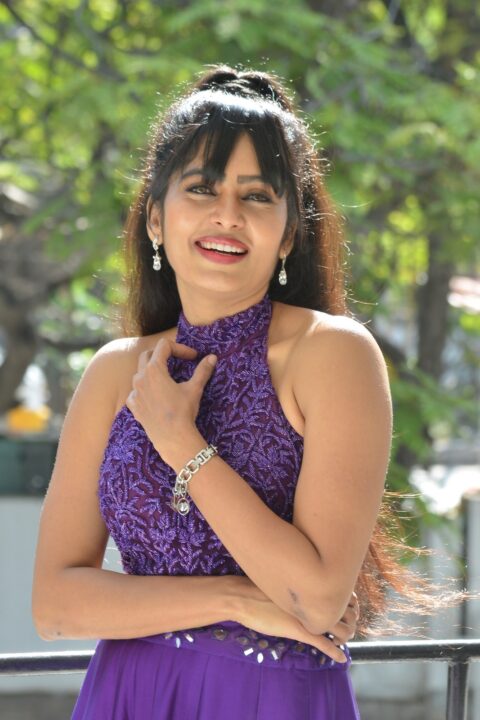 Actress Mihirah at VRGR Banners movies opening