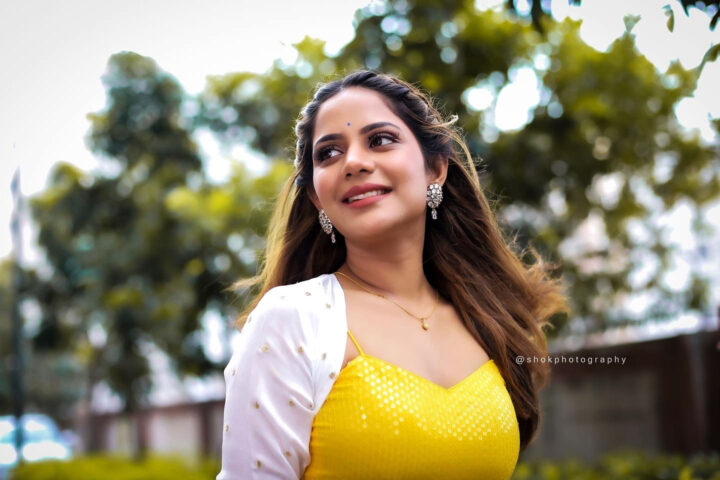 Aishwarya Dutta in yellow dress photoshoot stills