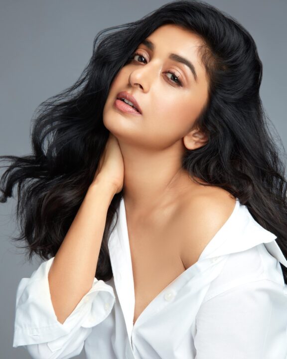 Meera Jasmine hot stills in white shirt