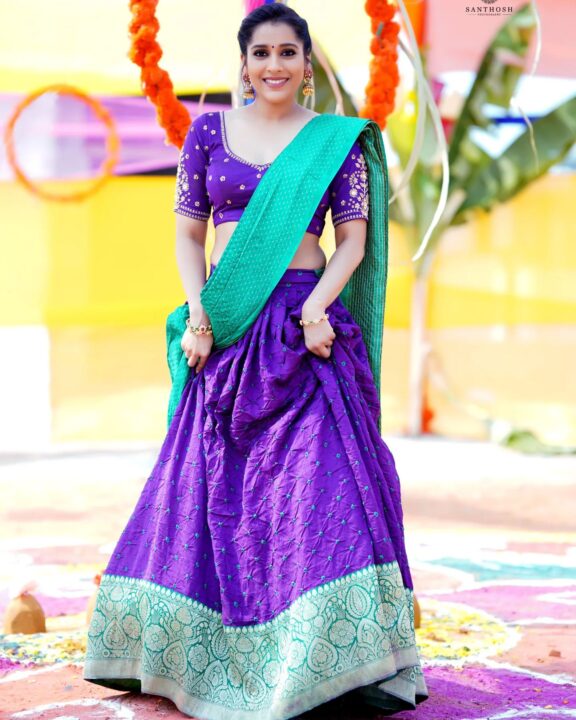 Rashmi Gautam in half saree photoshoot