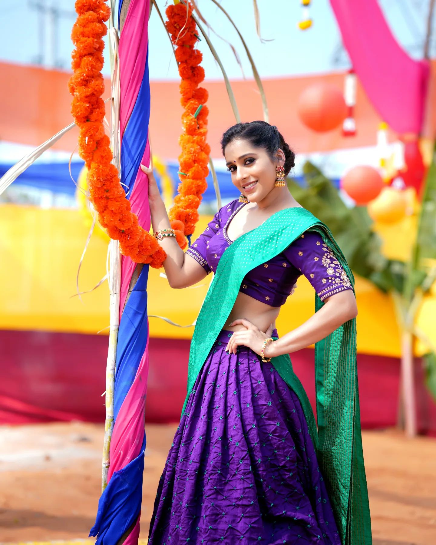 Rashmi Gautam in half saree photoshoot - South Indian Actress