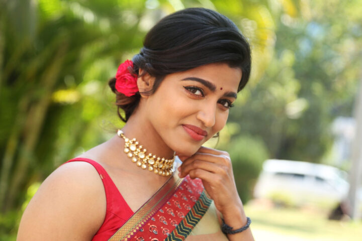 Sai Dhanshika saree stills at Shikaru Movie Trailer Launch