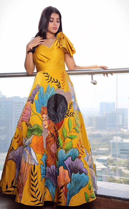 Yamini Bhaskar in Mustard yellow gown