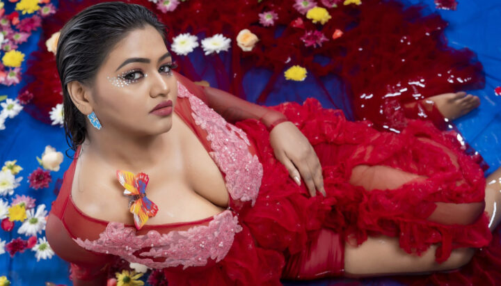 Shalu Shamu glamorous stills in red outfit