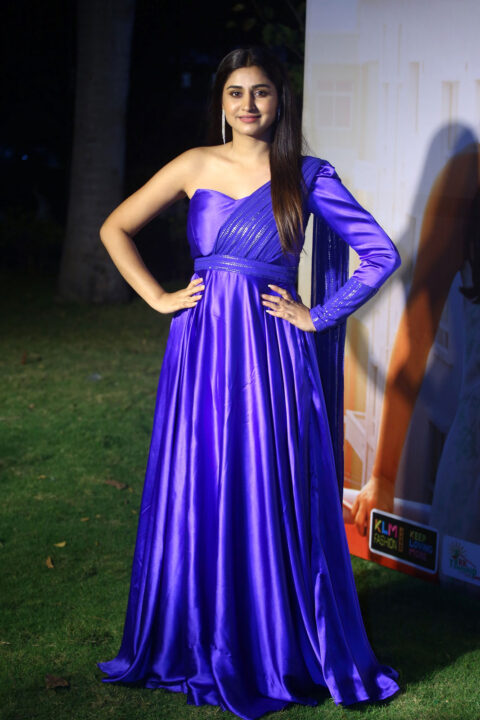 Varshini Sounderajan at Malli Modalaindi Pre Release Event