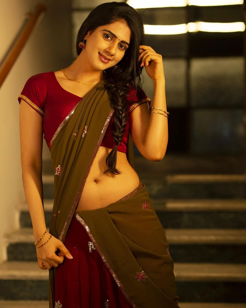 Gajamugan movie actress saree navel