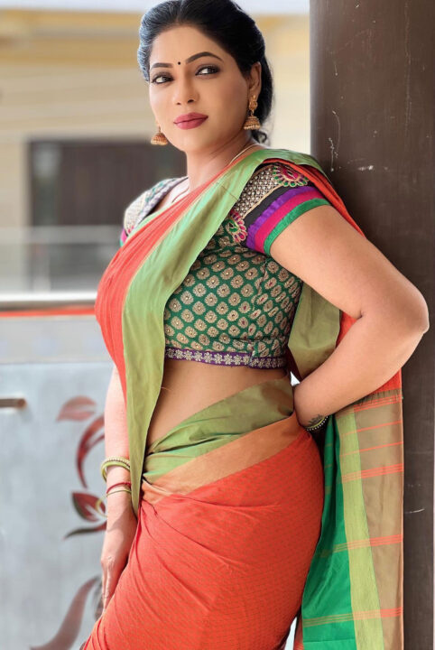 Reshma Pasupuleti latest stills in saree