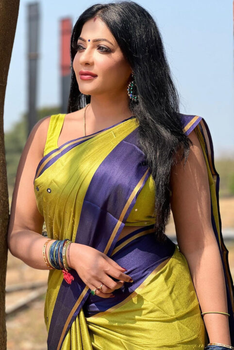 Reshma Pasupuleti latest stills in saree