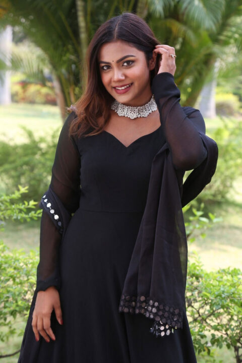 Ritu Shree stills at Amitabh Bachan Movie Press Meet