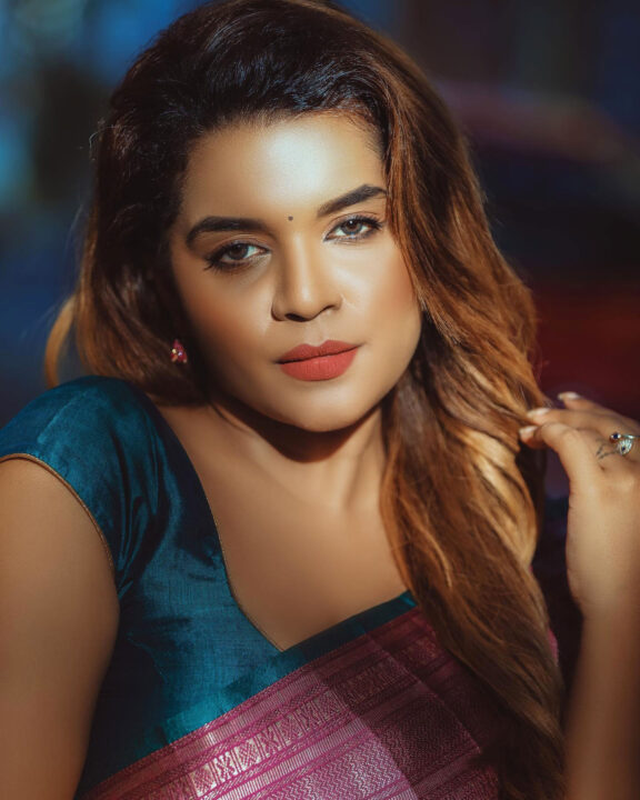 Chennai model Veena Jessi in saree stills