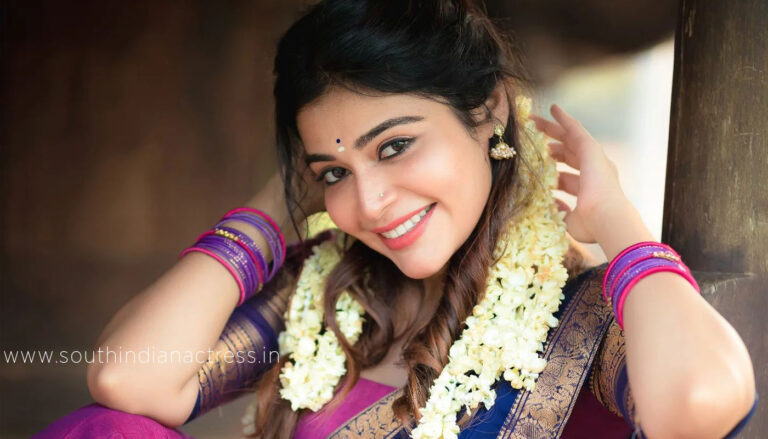 Dharsha Gupta in half saree stills