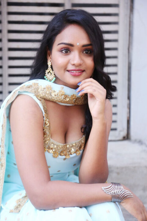 Madhu Priya hot cleavage stills