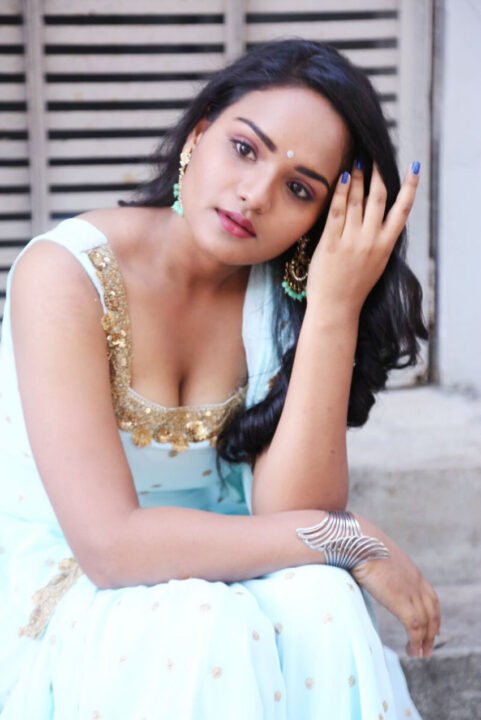 Madhu Priya hot cleavage stills