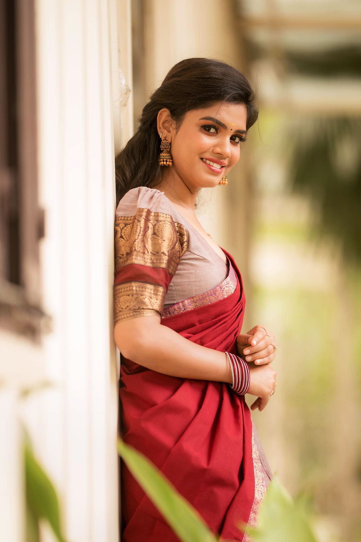 Indian Beautiful young girl in Traditional Saree posing outdoors 5051635  Stock Photo at Vecteezy