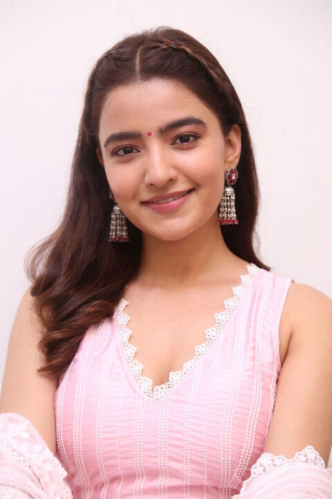 Rukshar Dhillon stills at Ashoka Vanamlo Arjuna Kalyanam interview