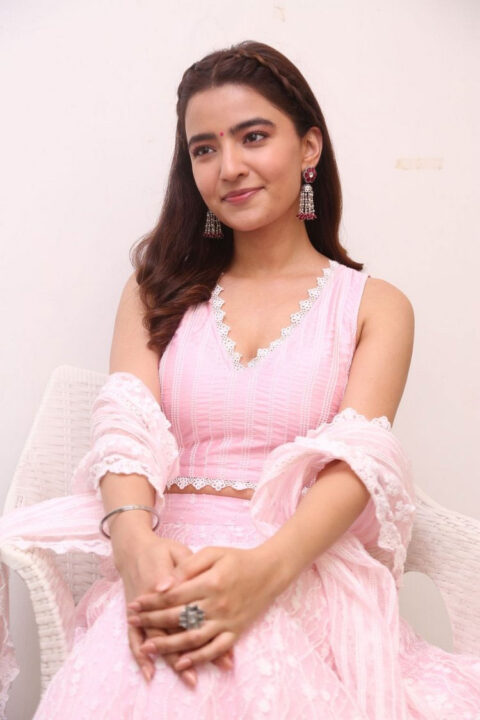 Rukshar Dhillon stills at Ashoka Vanamlo Arjuna Kalyanam interview