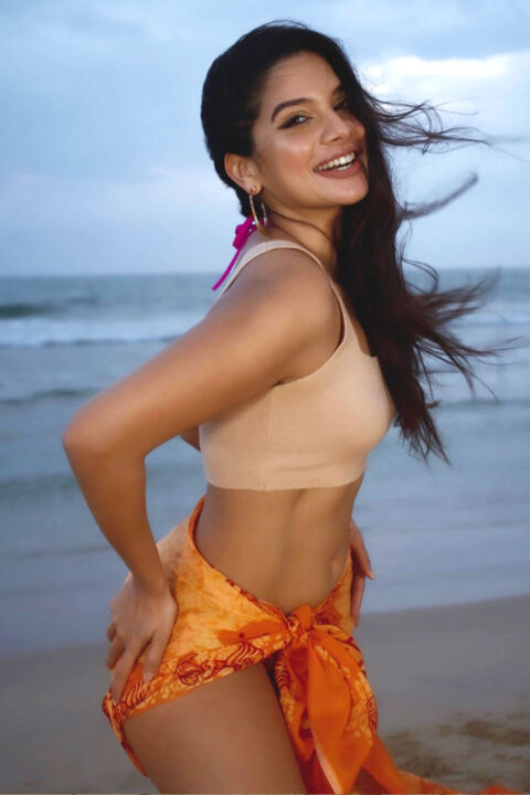Tanya Hope hot stills in beach wear outfit