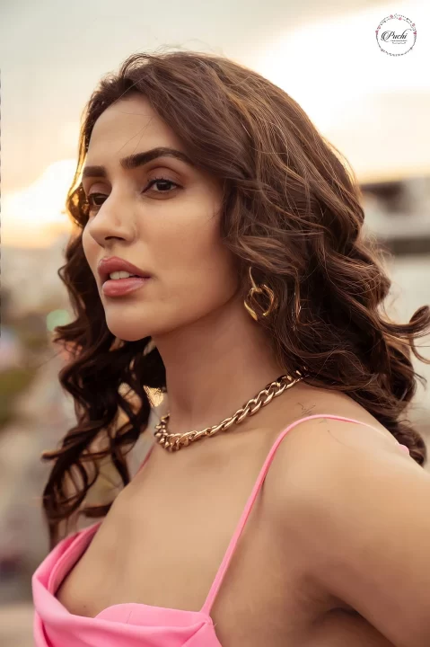 Akshara Gowda in pink outfit photoshoot
