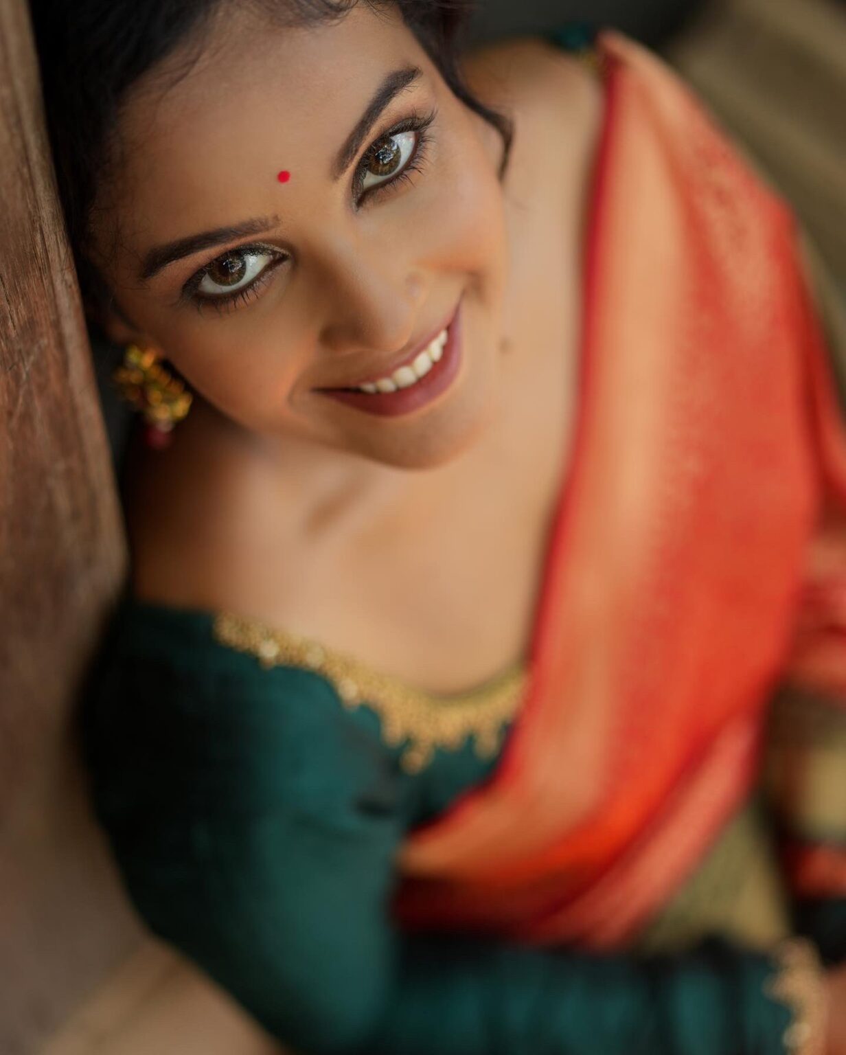 Chandini Tamilarasan in silk saree photoshoot - South Indian Actress 