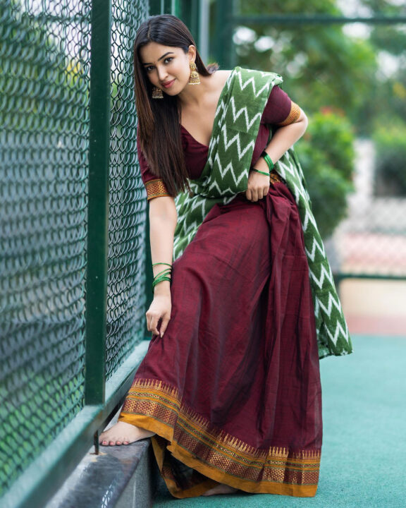 Pujita Ponnada in half saree photos