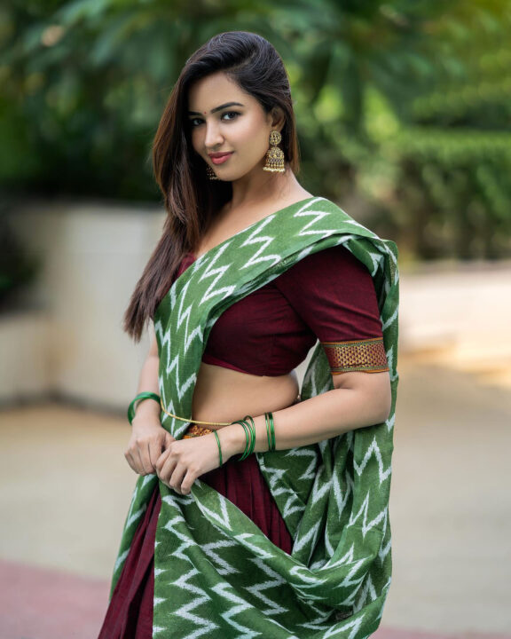 Pujita Ponnada in half saree photos