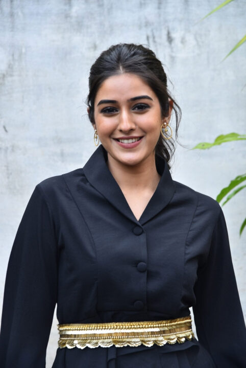 Sakshi Vaidya at Agent Movie Teaser Launch