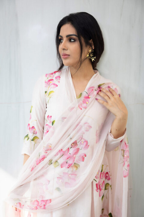 Samyuktha Menon in peach silk kurta