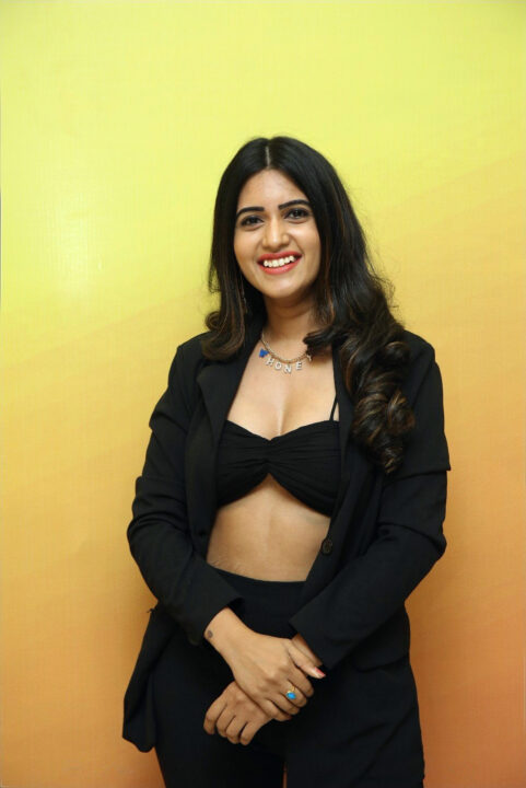 Sravanthi Chokarapu sizzling stills in black outfit