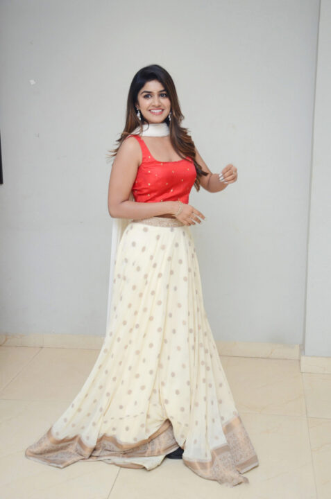 Sanjana Anand at Nenu Meeku Baga Kavalsinavadini song launch