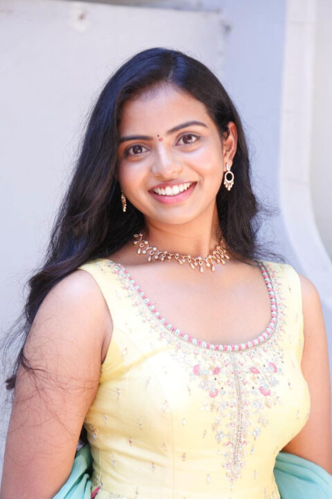 Reethu Gayatri at Ravana Kalyanam Movie Opening