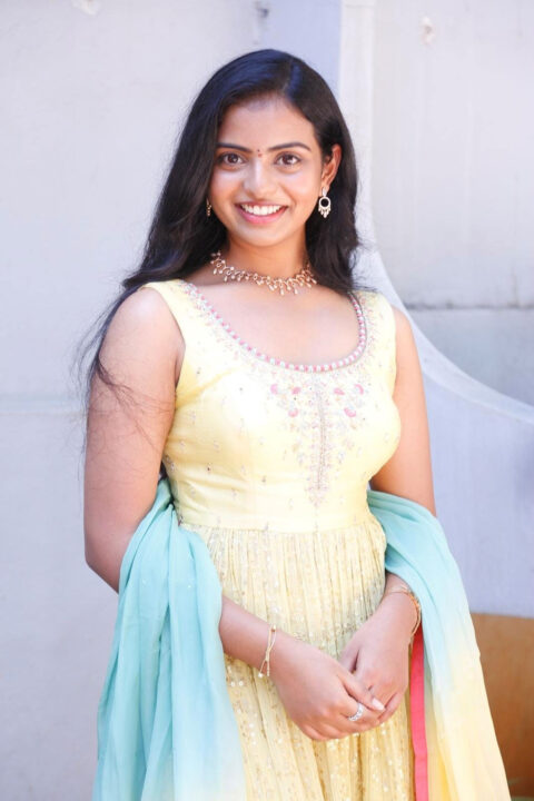 Reethu Gayatri at Ravana Kalyanam Movie Opening