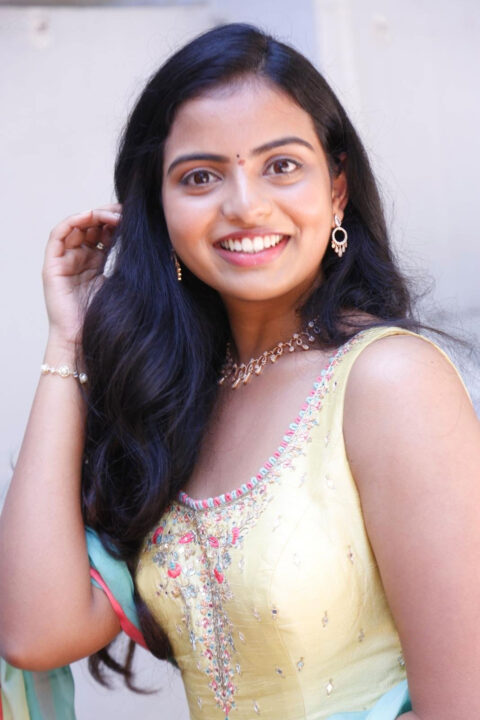 Reethu Gayatri at Ravana Kalyanam Movie Opening