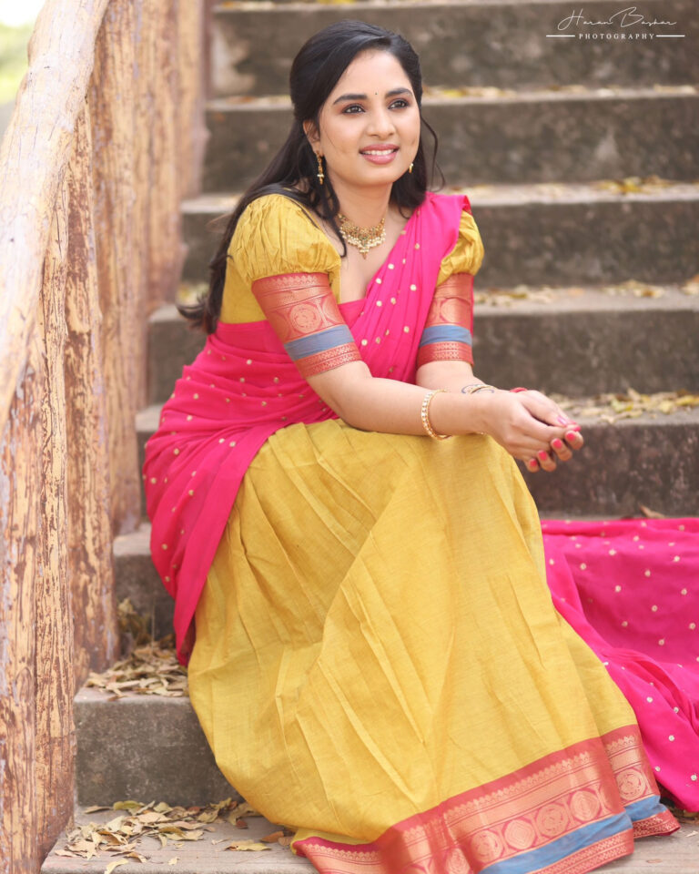 Srushti Dange in half saree stills - South Indian Actress