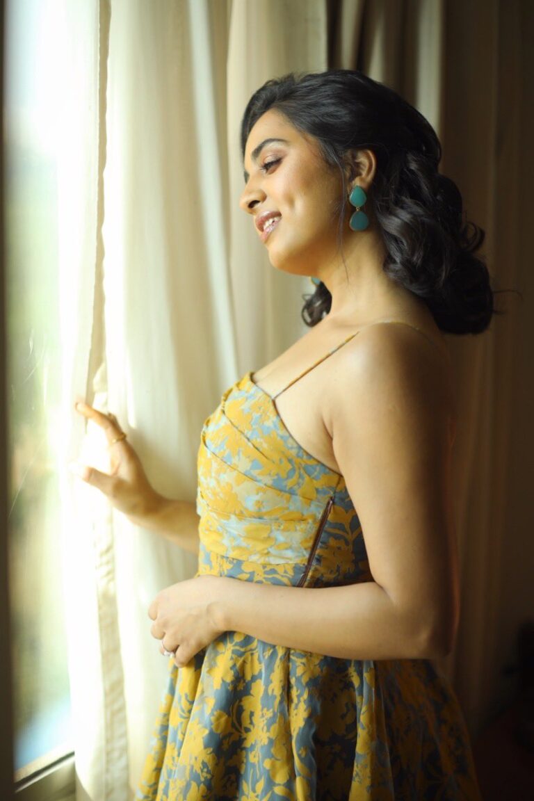 Srushti Dange latest photoshoot stills - South Indian Actress