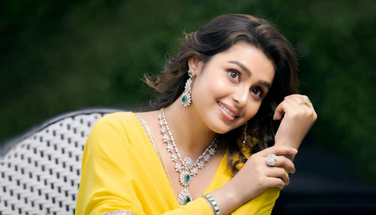 Kallanum Bhagavathiyum actress Mokksha photos