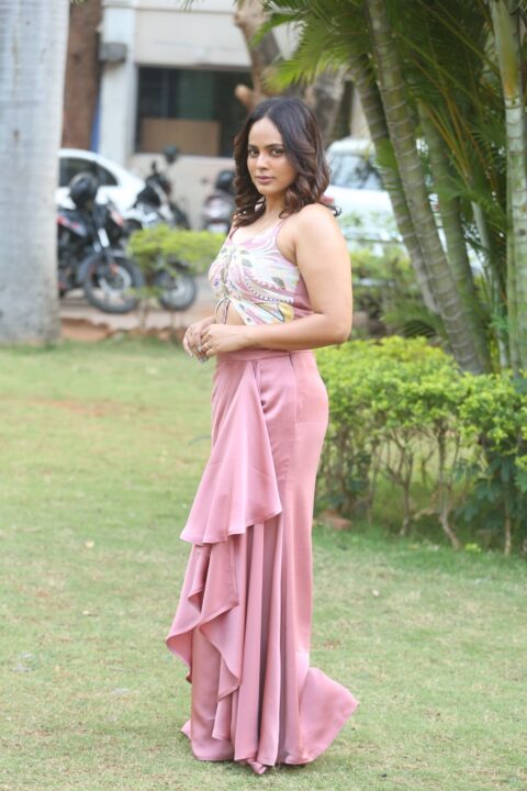 Nandita Swetha stills at Raa Raa Penimiti press meet