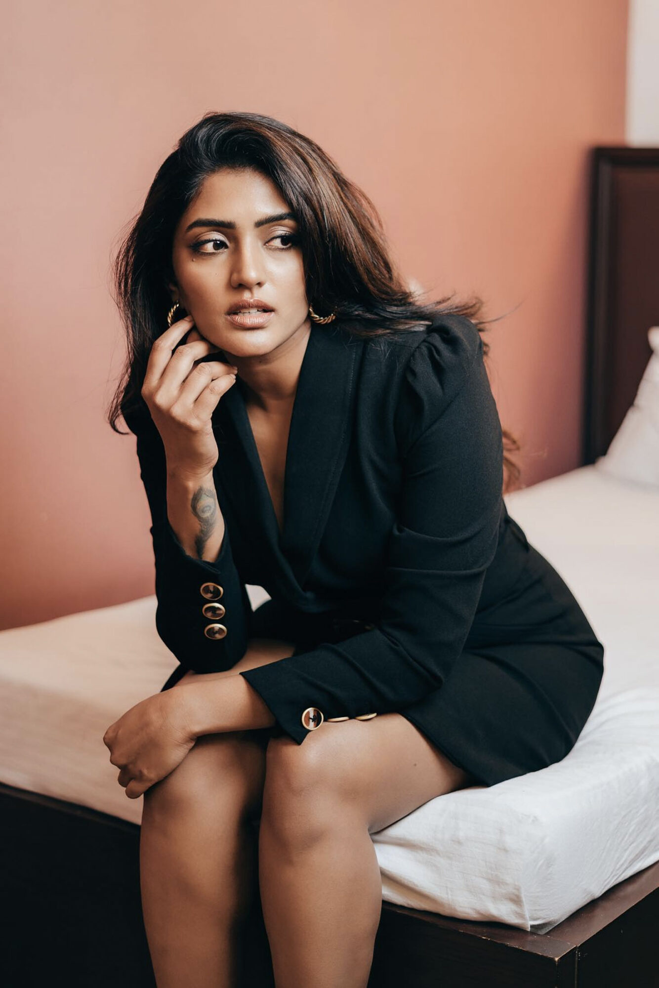 Eesha Rebba shines in a stylish look in a black dress - South Indian ...