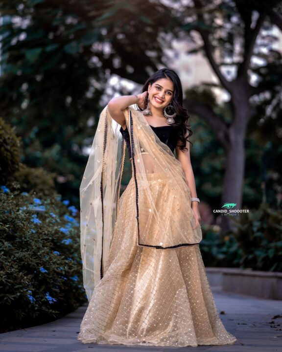 Varsha Dsouza photoshoot stills in Aishwarya D Couture