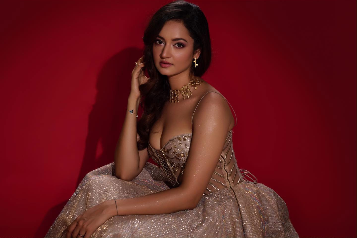 Shanvi Srivastava In Traditional Wear Photoshoot South Indian Actress