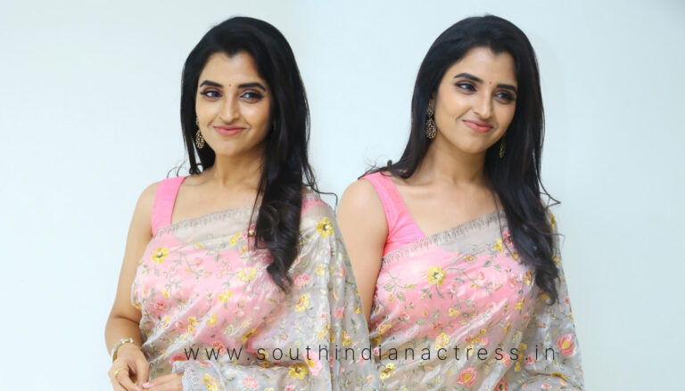 Syamala stills from Mayapetika movie pre release
