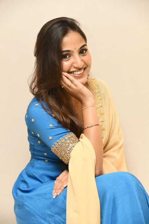 Pranavi Manukonda at Slum Dog Husband movie press meet