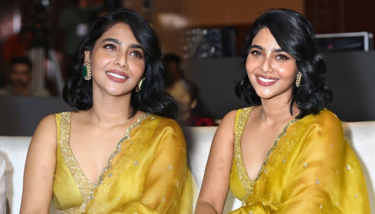 Aishwarya Lekshmi at King Of Kotha Pre Release Event