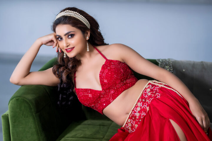 Avantika Mishra sizzles in red outfit