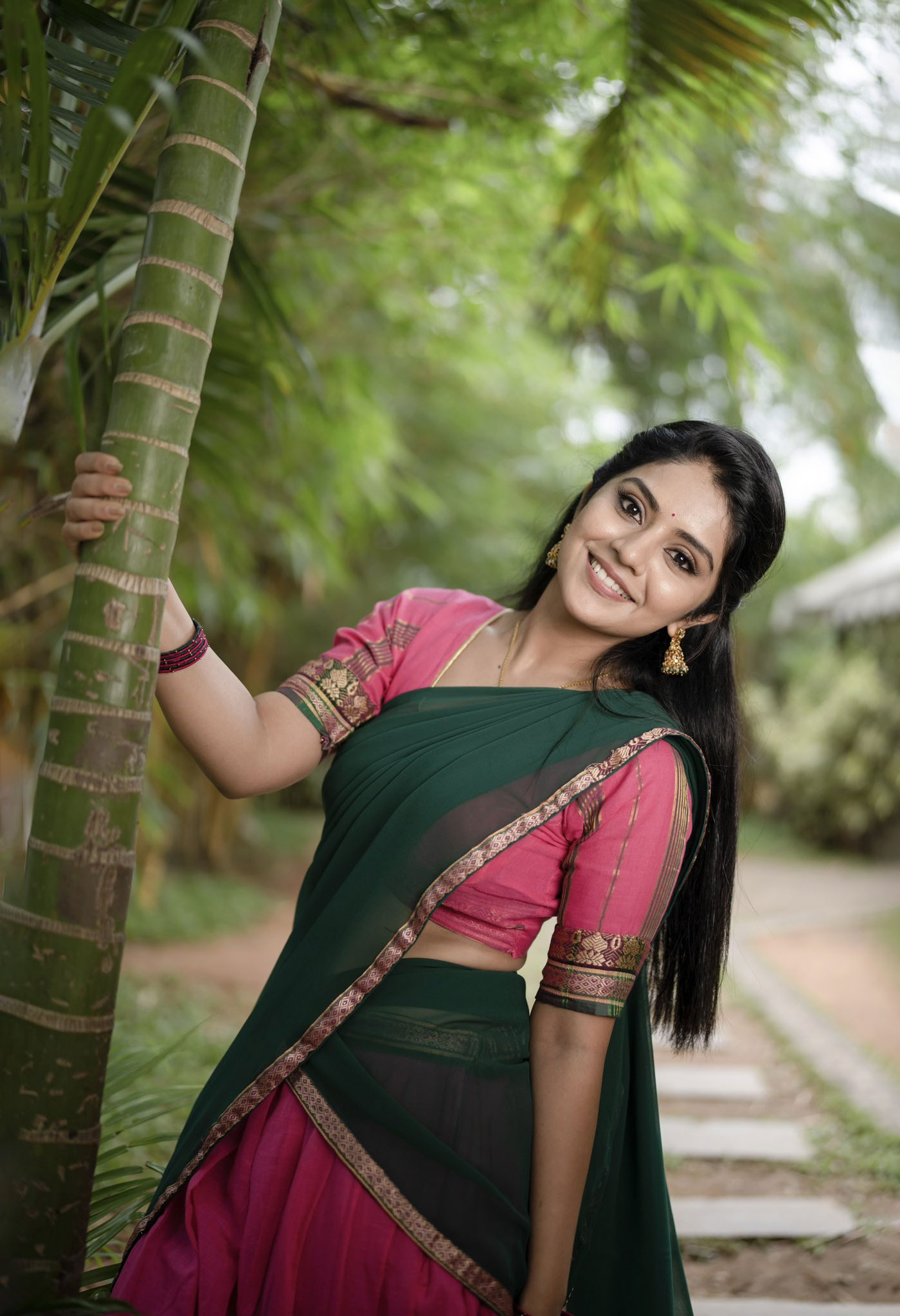 indian beauty in saree wallpaper