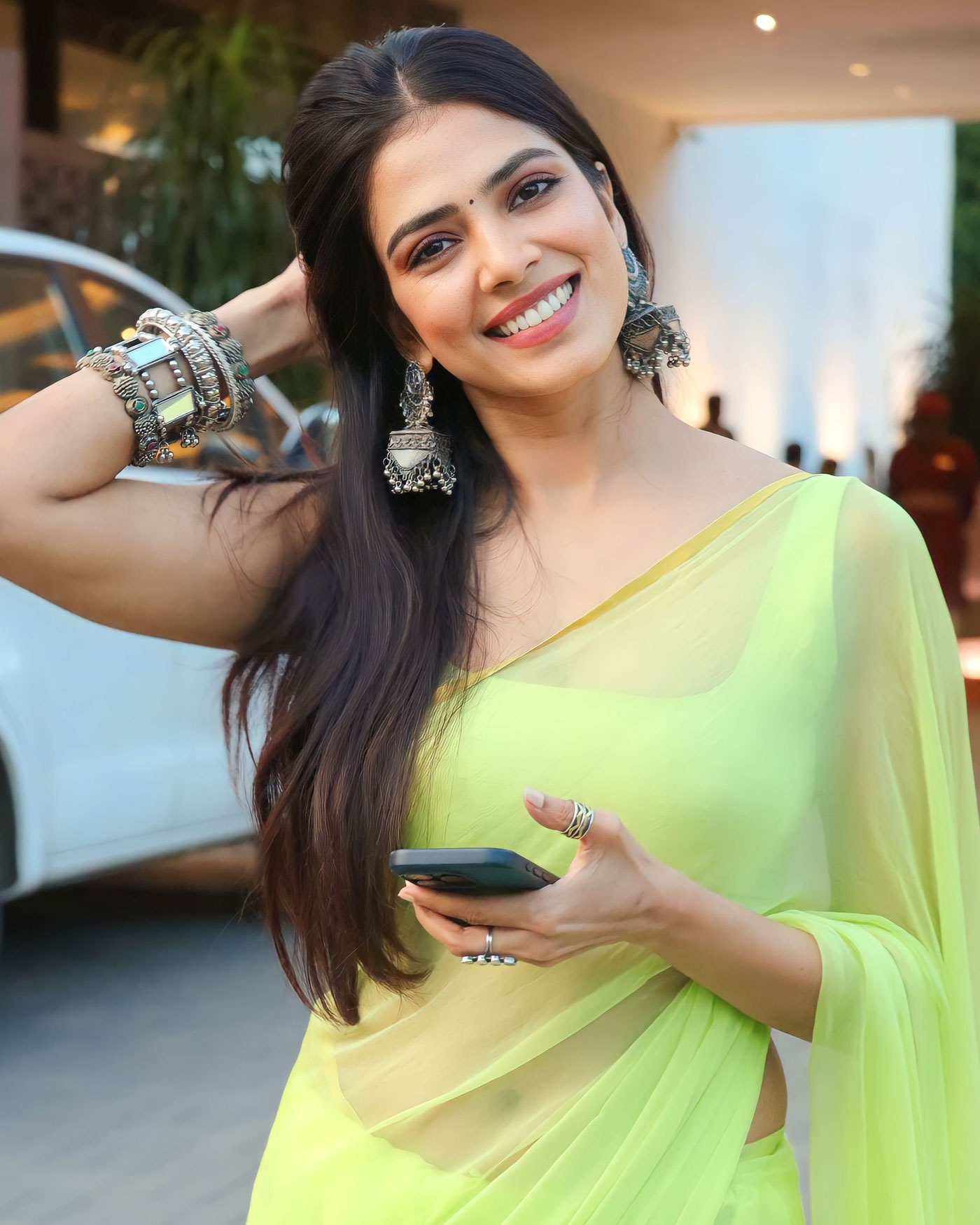 Malavika Mohanan 💕 (@malavikamohanan_malz) added a photo to their  Instagram account: “Combination Of Beauty & Hotness 🔥🤩 Follow Us 👉 @… |  Beauty, Fashion, Saree