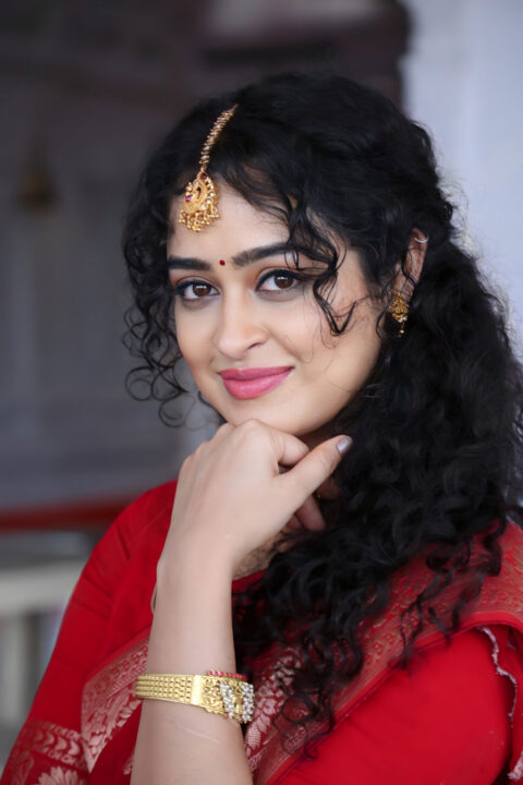 Apsara Rani in red saree photos
