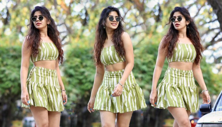 Soundariya Nanjundan sizzles in short dress
