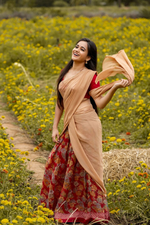 Shivani Mahi Portrays Village Girl in Half Saree