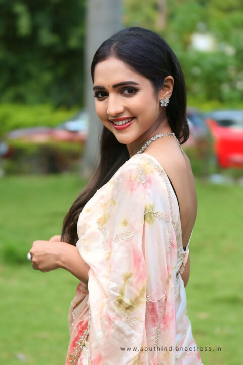 Vaishali Raj Glam Look in Georgette Saree at First Love Launch