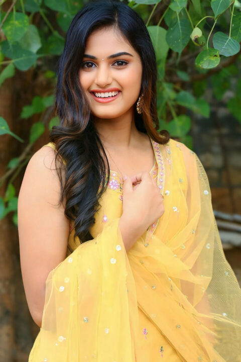 Vaishnavi Krishnamurthy Elegant Presence at Manmayi Press Meet